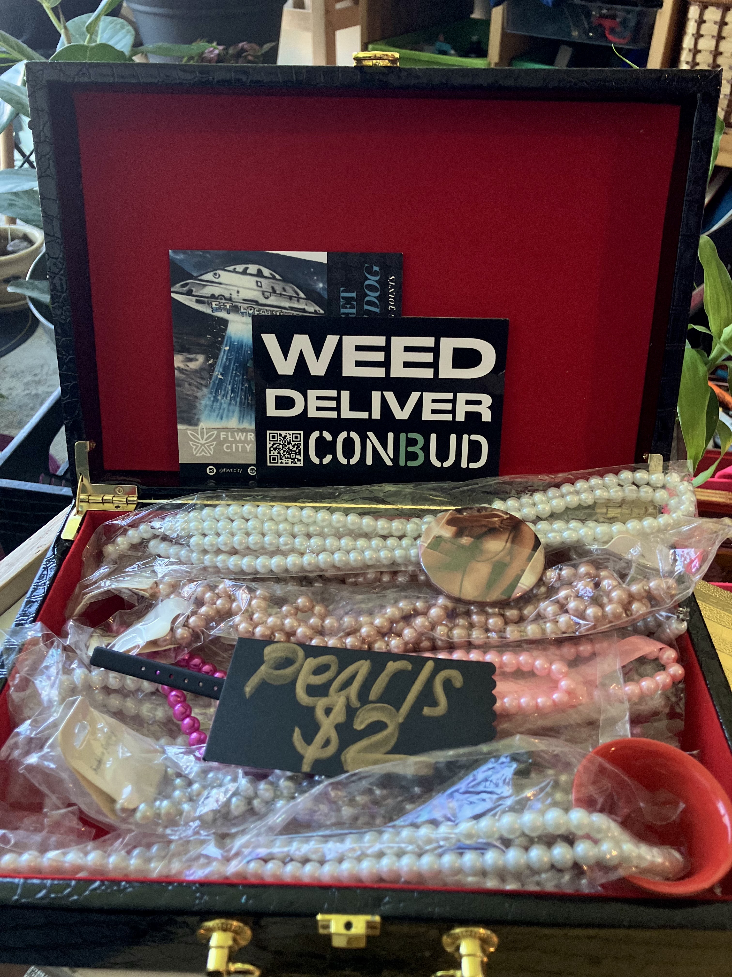 Pop-Up Salon - Image 7